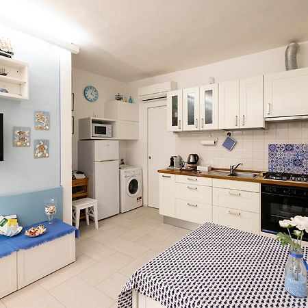 Casa Pervinca Apartment เคียวารี ภายนอก รูปภาพ