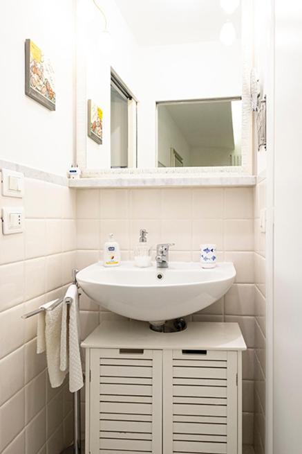 Casa Pervinca Apartment เคียวารี ภายนอก รูปภาพ
