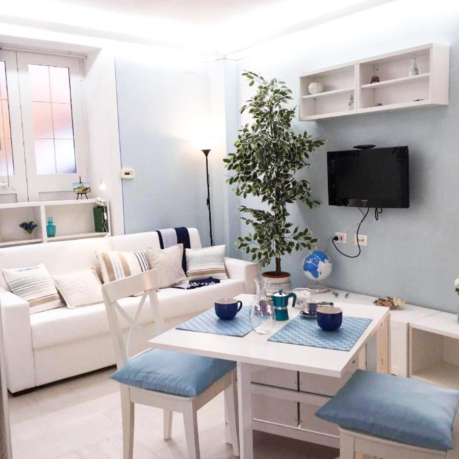 Casa Pervinca Apartment เคียวารี ภายนอก รูปภาพ
