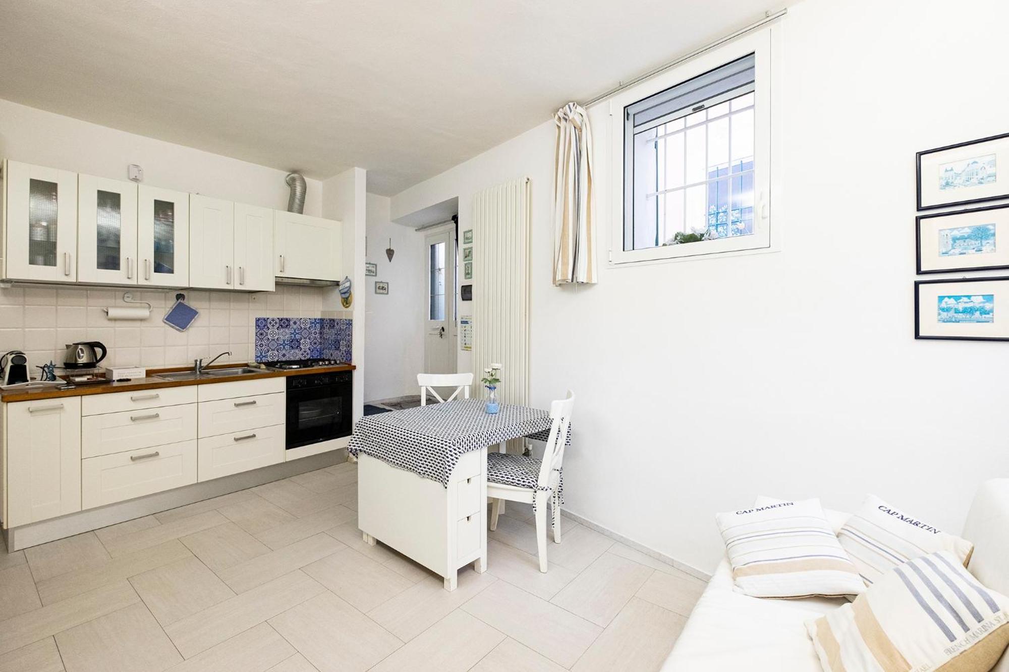Casa Pervinca Apartment เคียวารี ภายนอก รูปภาพ